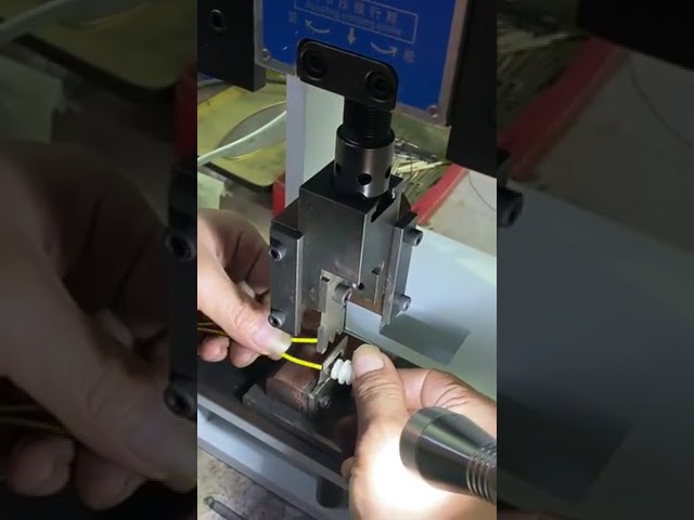 152t Terminalkrimpmaskin